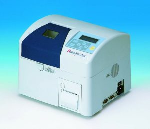 血液検査機器