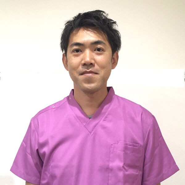 山根技師